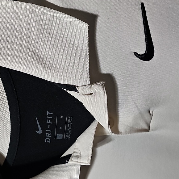 Nike Men's Black‎ and White Polo Colorblock Shirt Size Medium - Picture 3 of 5